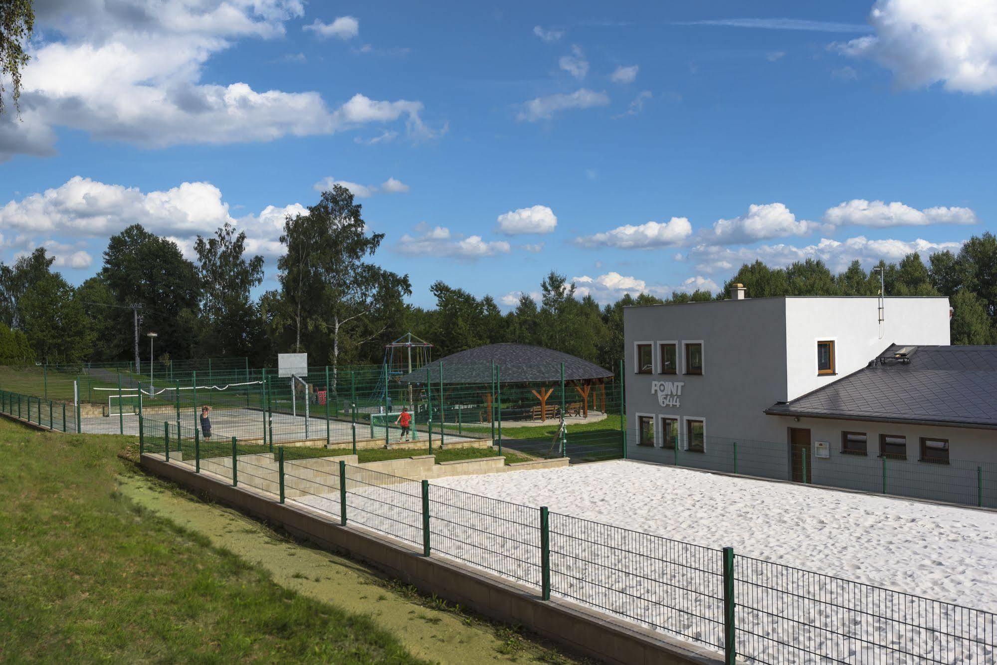 Camp Vary - Vitkova Hora - Veitsberg Karlovy Vary Ngoại thất bức ảnh